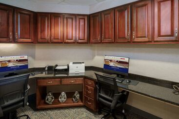 בית מלון כפרי Hampton Inn Suites Opelika I85 Auburn Area