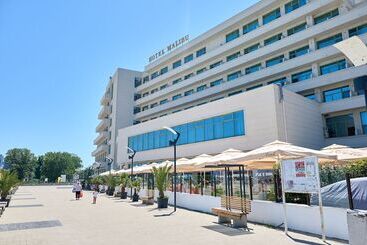 Отель Malibu Mamaia