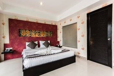 فندق Patong Beach Side