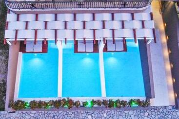 Apartamento Royal Hotel And Suites