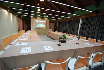 아파트호텔 Sino House Phuket Hotel   Sha Plus