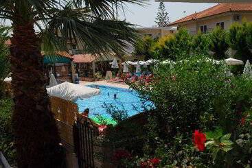 아파트 Tom & John Center