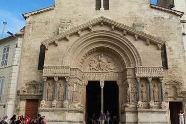 住宿加早餐  Arles Bienvenue