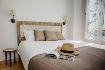 بنسيون Casa Roaz