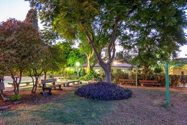 호텔 Degania Bet Kibbutz Country Lodging