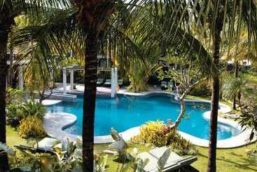 ホテル Kokonut Suites