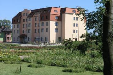 בית מלון כפרי Lappo Wroclaw