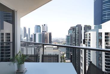 هتل Mantra On Mary