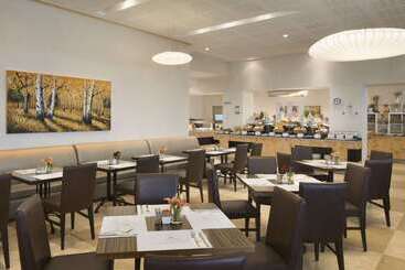 Ramada Hotel & Suites By Wyndham Netanya