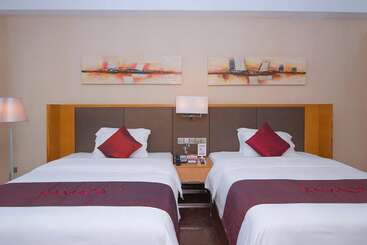 هتل Shenzhen Ramada Plaza, North Railway Station