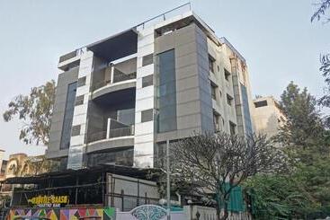 בית מלון כפרי The Elite Suites