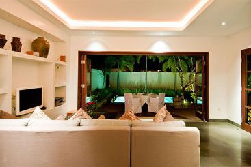 Nunia Boutique Villas