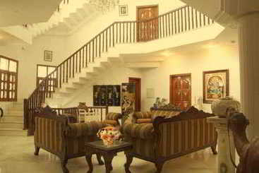 Omvilas Hotel
