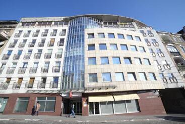 Platinum Apartments Apart