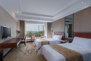 Vienna Hotel Dongguan Houjie Avenue