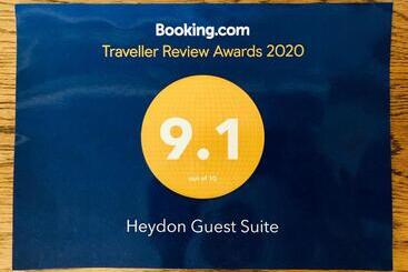 פנסיון Heydon Guest Suite