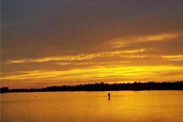 公寓式酒店  Spacious Coastal Haven 3bd Condo