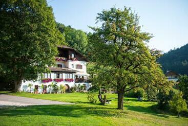 Общежитие Gasthof Wieser