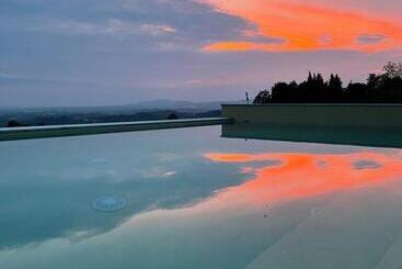 فندق Alle Tre Colline