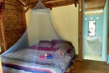 펜션 Bukit Lawang Landak River Guest House