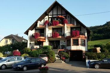 Пансион Haus Weingarten Appartements Zimmer