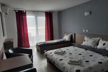 ペンション New Exclusive