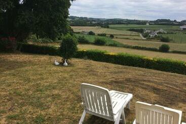 مبيت وإفطار Aux 2 Oies