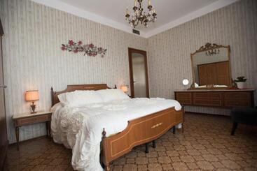 بنسيون Casa Serena