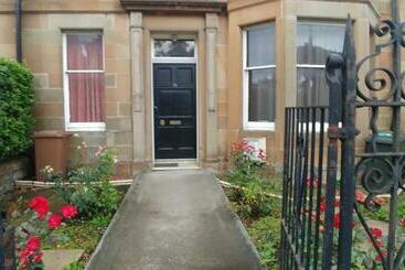 פנסיון Mayfair Guest House