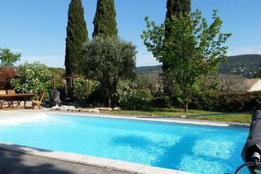 مبيت وإفطار Chez Cathie