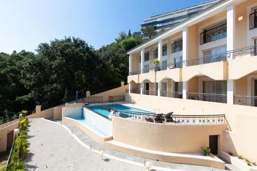 公寓式酒店  Résidence D Azur Riou