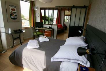 تختخواب و صبحانه Bibou S Room Paris