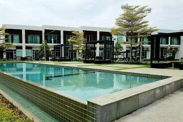 Курорт The Midst@ Royal Hills Nakornayok