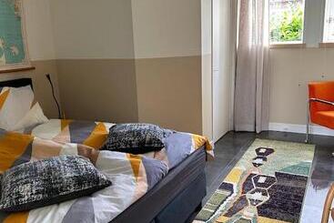 پانسیون Logement De School Middelburg