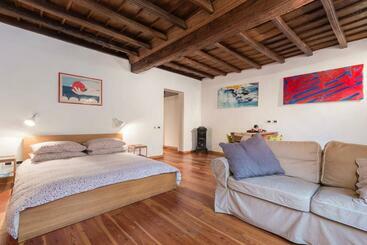 مبيت وإفطار Aprile