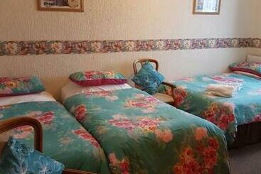 פנסיון The Halifax