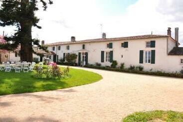 Bed and Breakfast Le Logis Du Plessis