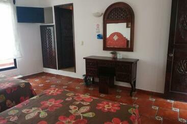 هتل Villa Palmeras