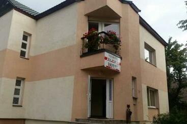 پانسیون Aleks