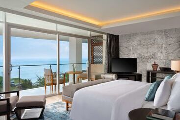 Anantara Uluwatu Bali Resort