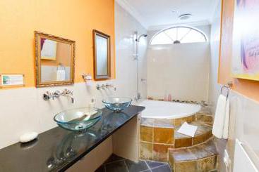 تختخواب و صبحانه Sweet Ocean View Guesthouse