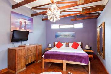 تختخواب و صبحانه Sweet Ocean View Guesthouse
