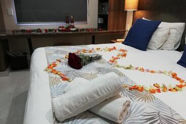 Essenwood Park Hotel