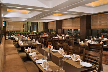 هتل Country Inn & Suites By Radisson, Gurugram Sector 12