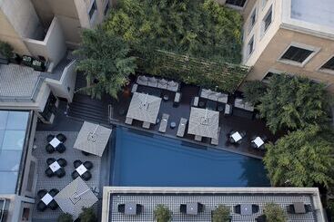 Davinci Hotel On Nelson Mandela Square