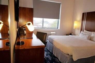 בית מלון כפרי Fairfield Inn & Suites By Marriott New York Brooklyn