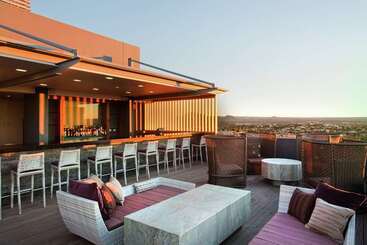 בית מלון כפרי Hilton Windhoek