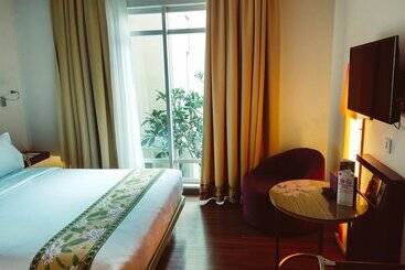 호텔 Ibis Styles Bali Denpasar