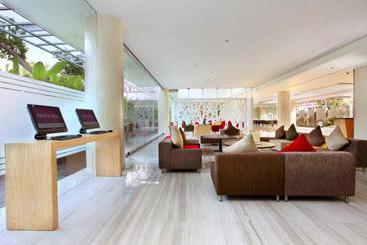 هتل Mercure Bali Harvestland Kuta