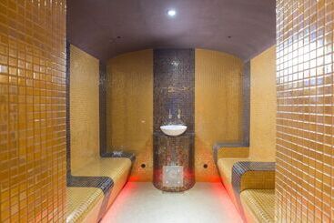 هتل Nobil Luxury Boutique